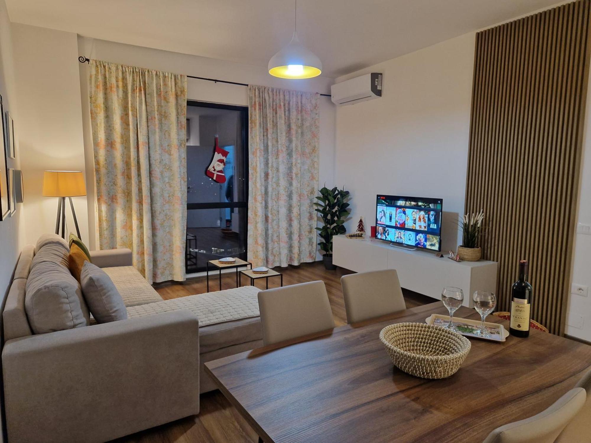 Red & White Palace Appartement *