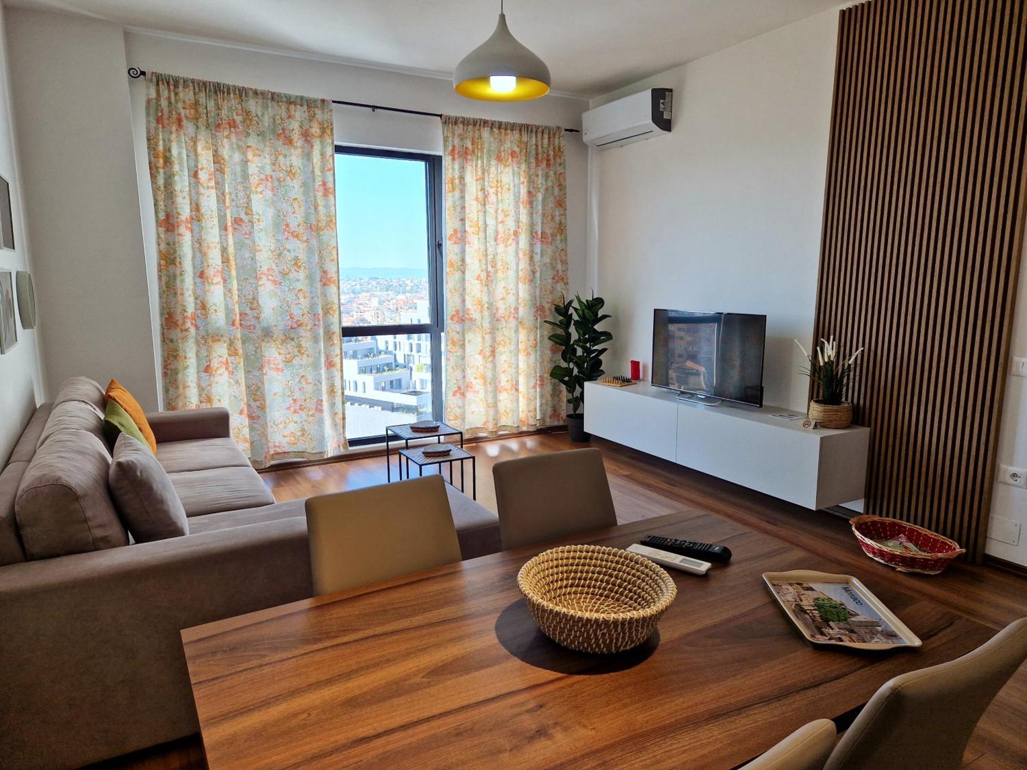 Red & White Palace Appartement *