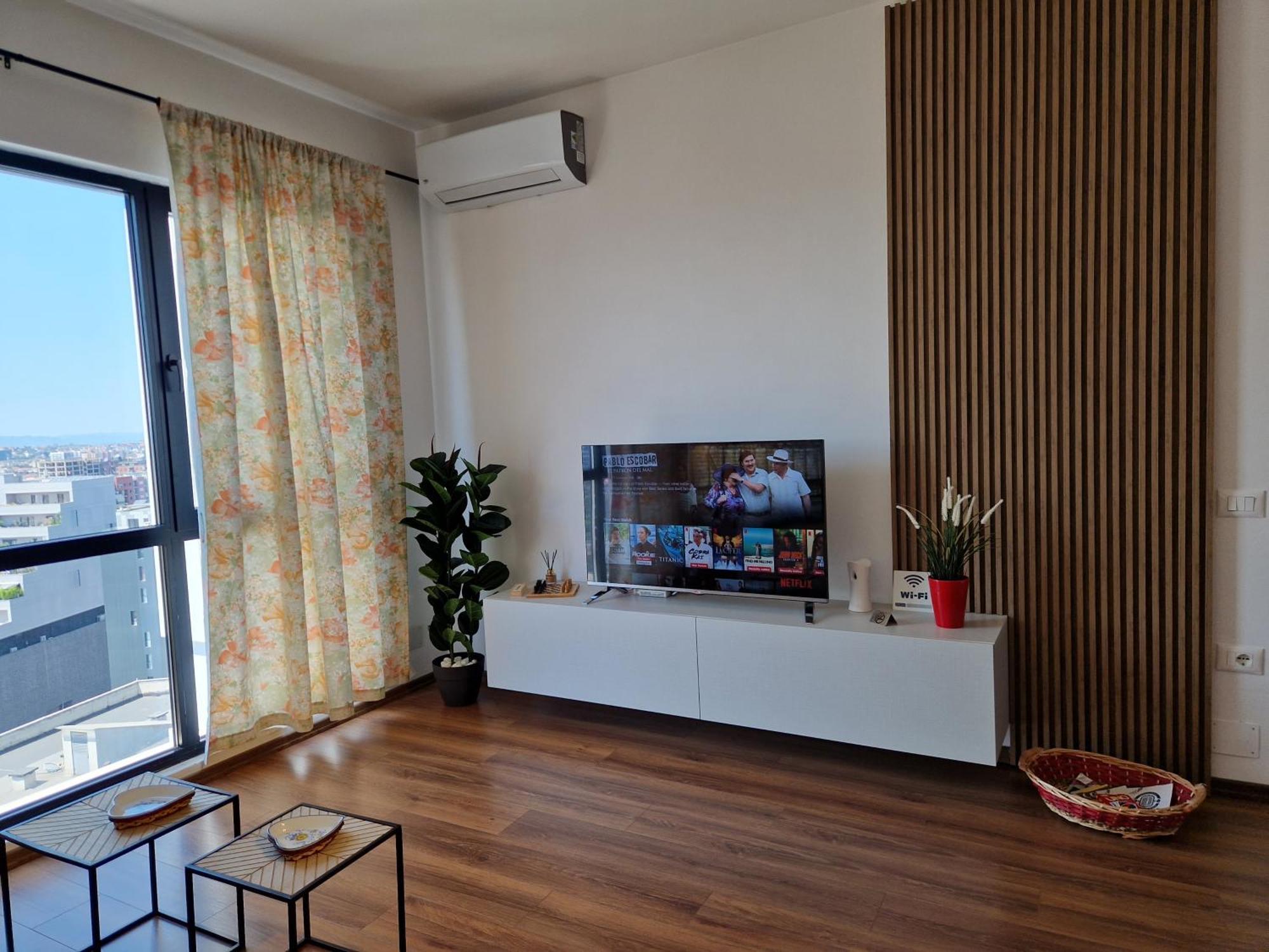 Red & White Palace Appartement Tirana